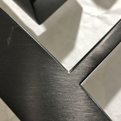 좋은 가격 매우 가는 장식적 금속 벽 패널 내부 PVD 도금된 마모방지 온라인으로