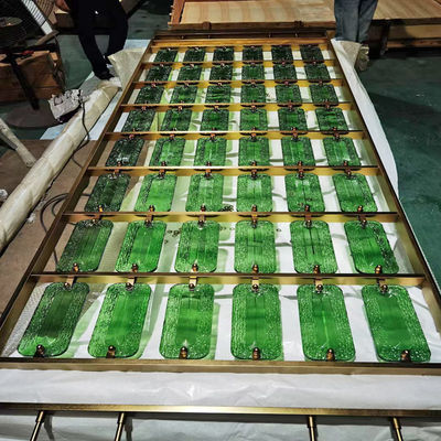 좋은 가격 맞춤형 디자인 스테인리스 스틸 녹색 유리 크리스탈 거실 입구 로어 스크린 파티션 온라인으로