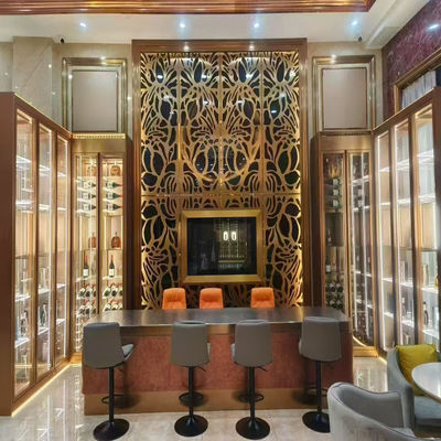 좋은 가격 개인 클럽 스테인레스 스틸 디스플레이 캐비닛 디스플레이를 위해 홈 쇼핑몰 및 사무실 다양한 크기 및 마무리 온라인으로