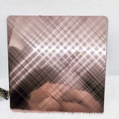 좋은 가격 교차하는 매우 가는 브라운 색 스테인레스 강판 루스리 장식을 반영하세요 온라인으로