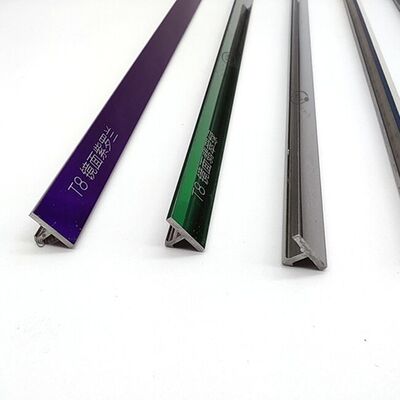 Foshan Factory 304 스테인리스 스틸 T 트림 커스텀 사이즈 벽돌 벽돌 가구에 위한 빗질 금 T 모양 장식 스트립